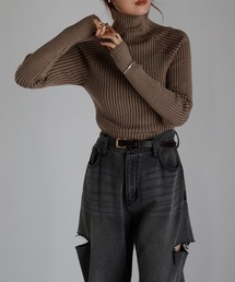 r.（アールドット）の「プレーティングリブニット シームレスタートル PO（ニット/セーター）」