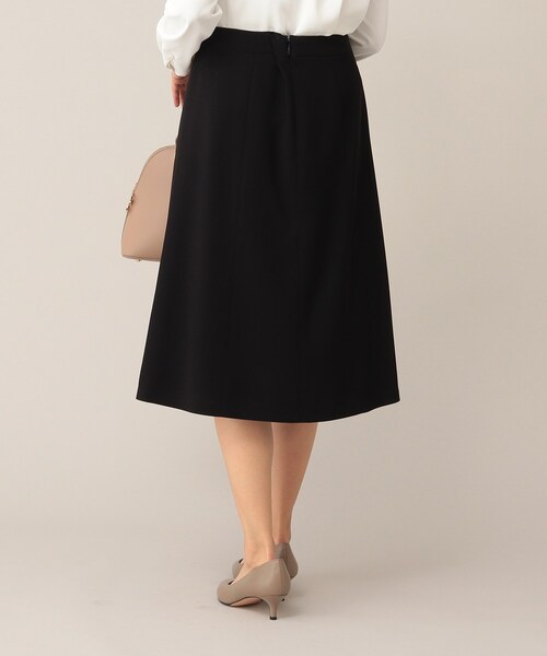 UNTITLED（アンタイトル）の「◆トリアセストレッチ フレアスカート【洗える・抗菌防臭】（スカート・レディース・ブラック/ダークネイビー/ベージュ/ネイビー系9・00/01/02/03/04/42/44/48）」の22枚目の写真