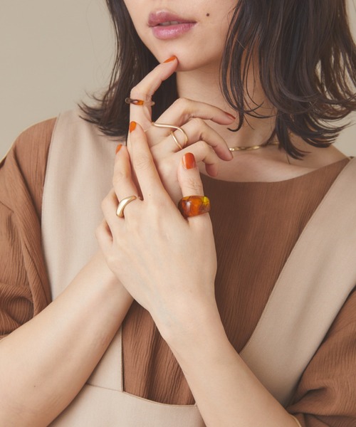 moi tytto（モイテュット）の「マルチリングセット（巾着セット）（リング・レディース・ベージュ/ブラウン・FREE）」の7枚目の写真