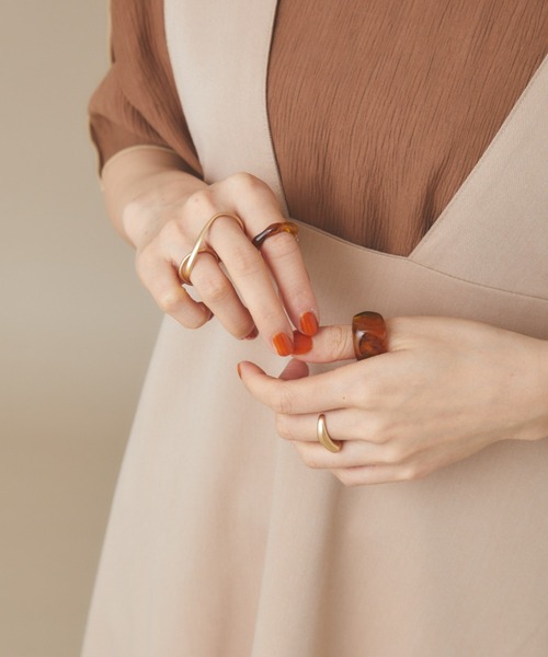 moi tytto（モイテュット）の「マルチリングセット（巾着セット）（リング・レディース・ベージュ/ブラウン・FREE）」の9枚目の写真