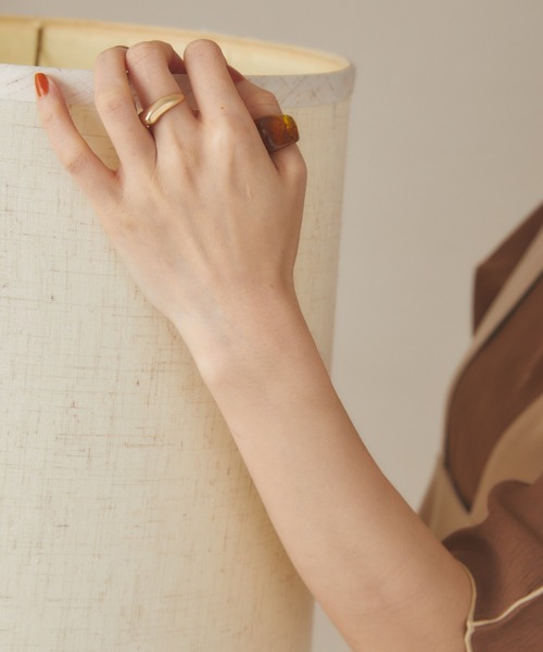 moi tytto（モイテュット）の「マルチリングセット（巾着セット）（リング・レディース・ベージュ/ブラウン・FREE）」の5枚目の写真