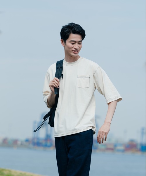 Blue Standard (ブルースタンダード)の「【BLUE STANDARD/ブルースタンダード】汗染みの目立ちにくいTシャツ ZEROSTAIN 配色ステッチビッグTシャツ(Tシャツ/カットソー・メンズ・アイボリー/ベージュ/サックスブルー/ピンク系その他/ブラック・LARGE/MEDIUM/X-LARGE)」の22枚目の写真