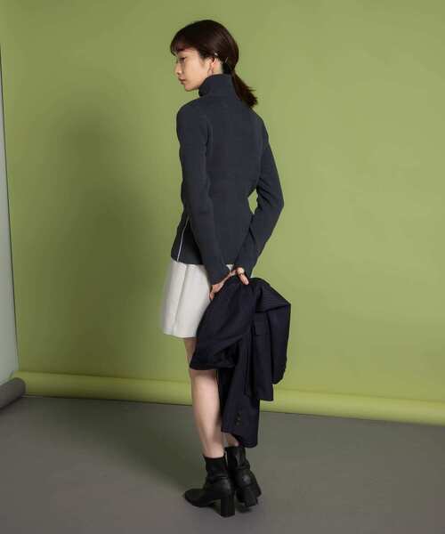 KBF（ケイビーエフ）の「illi　サイドラインハイネックニット（ニット/セーター・レディース・チャコールグレー/アイボリー/グレー系その他・ONE）」の17枚目の写真