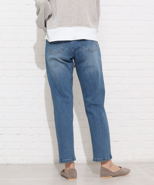 Cutie Blonde(キューティーブロンド)の「◆【S-LL】楽ストレッチ!ゆるテーパードデニム(デニムパンツ・レディース・ネイビー系5/ブルー系5・01/02/03/04)」の5枚目の写真