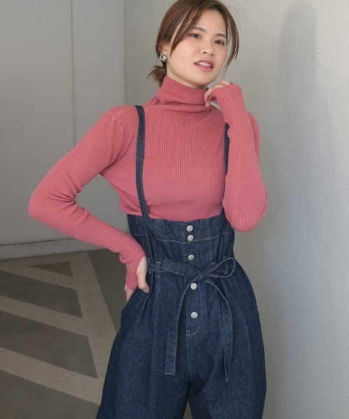 CORNERS（コーナーズ）の「指穴開きリブニットタートル（ニット/セーター・レディース・オレンジ/ブルー/ピンク/ブラック/ホワイト/グリーン/サックスブルー/スモークピンク・M）」の7枚目の写真