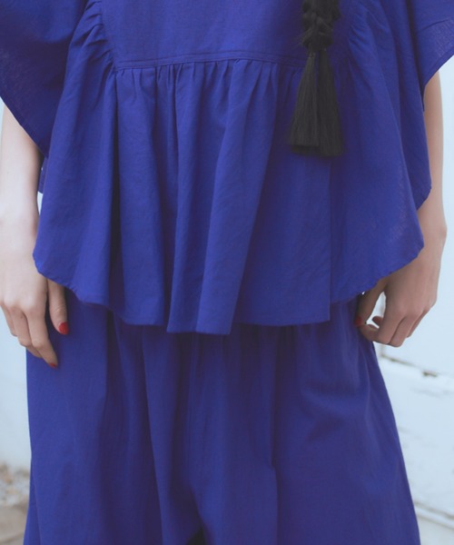 manana suerte（マニャーナスエルテ）の「コットンリネンフリルプルオーバー（シャツ/ブラウス・レディース・ブラック/ブルー/グリーン・FREE）」の7枚目の写真