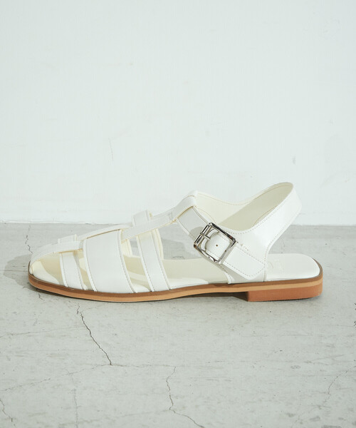 ONIGIRI（オニギリ）の「【店舗限定】　グルカサンダル（サンダル・レディース・ホワイト/ネイビー・24.5cm/23.5cm）」の6枚目の写真