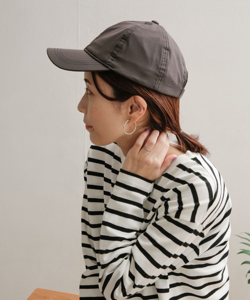 URBAN RESEARCH DOORS(アーバンリサーチドアーズ)の「ナイロンキャップ(キャップ・レディース・チャコールグレー/ブラック/ライトベージュ・ONE)」の3枚目の写真