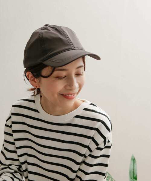 URBAN RESEARCH DOORS(アーバンリサーチドアーズ)の「ナイロンキャップ(キャップ・レディース・チャコールグレー/ブラック/ライトベージュ・ONE)」の6枚目の写真