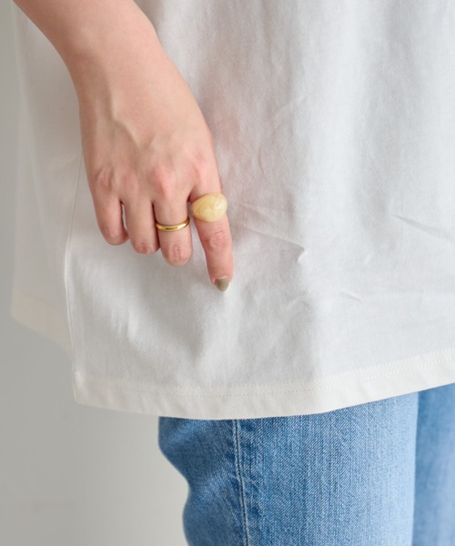 DISCOAT（ディスコート）の「《WEB限定》【ユニセックス】サークルカレッジロゴ半袖Tシャツ（Tシャツ/カットソー・レディース・ベージュ/ネイビー/ホワイト×レッド/ホワイト×ネイビー・FREE）」の9枚目の写真