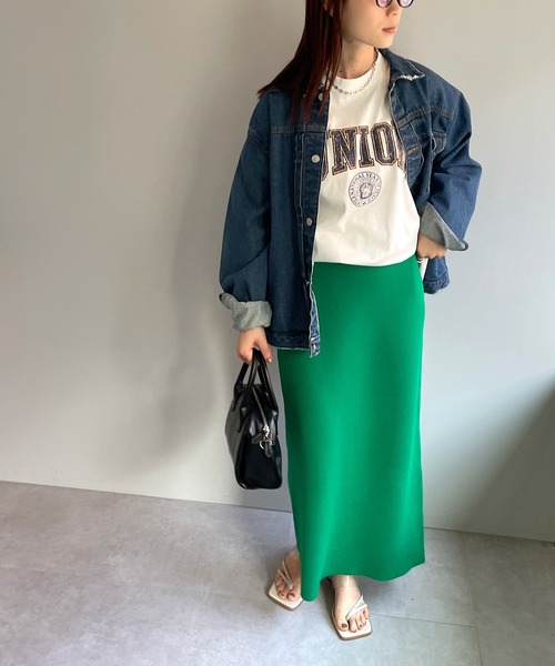 DISCOAT（ディスコート）の「《WEB限定》【ユニセックス】サークルカレッジロゴ半袖Tシャツ（Tシャツ/カットソー・レディース・ベージュ/ネイビー/ホワイト×レッド/ホワイト×ネイビー・FREE）」の12枚目の写真