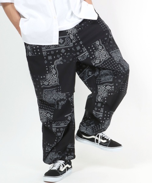 Salong hameu(サロン ハミュー)の「総柄パラシュートパンツ メンズ レディース/スノーパンツ/ワイドシルエット オーバーパンツ/カモフラ・迷彩柄/ペイズリー・バンダナ柄(その他パンツ・メンズ・ブラック系その他/ブラウン系その他/グリーン系その他/ホワイト系その他/レッド系その他・M/L)」の3枚目の写真