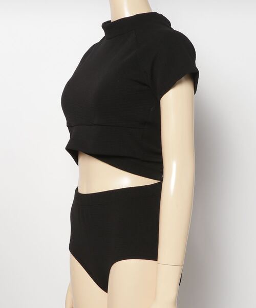 gossip！ロサンゼルス（ゴシップロサンゼルス）の「タンキニ　クロスデザイン　ハイウエストビキニ（水着・レディース・ブラック・S/M）」の2枚目の写真