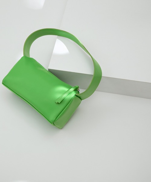 ADAM ET ROPE'(アダムエロペ)の「ワンハンドルミニバッグ(ハンドバッグ・レディース・グリーン/ブラック/ホワイト・FREE)」の1枚目の写真