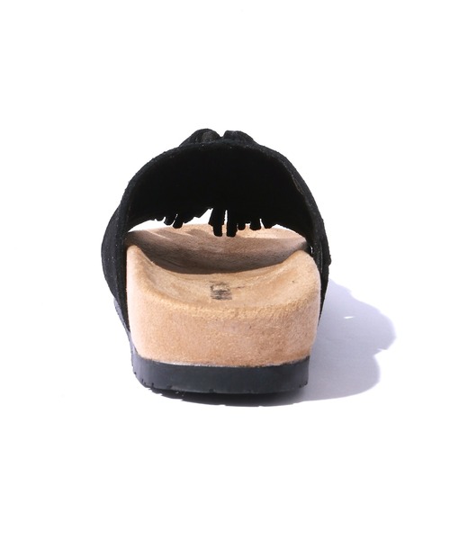 Minnetonka(ミネトンカ)の「MINNETONKA/ミネトンカ Mila スエード タッセル フラット サンダル(サンダル・レディース・ブラック/シルバーグレー/ベージュ・5/6/7/8)」の12枚目の写真