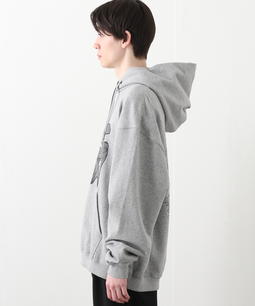 FIRST DOWN(ファーストダウン)の「【FIRST DOWN / ファーストダウン】 HOODED SWEAT BY E-WAX STUDIO(パーカー・メンズ・チャコールグレー/ブラック・LARGE/MEDIUM)」の5枚目の写真