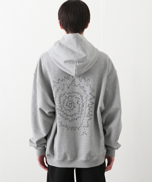 FIRST DOWN(ファーストダウン)の「【FIRST DOWN / ファーストダウン】 HOODED SWEAT BY E-WAX STUDIO(パーカー・メンズ・チャコールグレー/ブラック・LARGE/MEDIUM)」の6枚目の写真