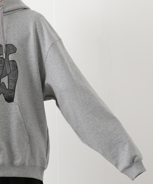 FIRST DOWN(ファーストダウン)の「【FIRST DOWN / ファーストダウン】 HOODED SWEAT BY E-WAX STUDIO(パーカー・メンズ・チャコールグレー/ブラック・LARGE/MEDIUM)」の9枚目の写真