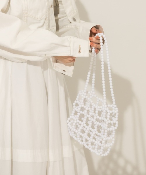 KBF（ケイビーエフ）の「スクエアビーズBAG（ハンドバッグ・レディース・パープル/ホワイト・ONE）」の3枚目の写真