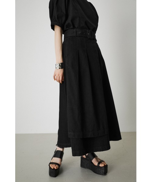 AZUL by moussy（アズールバイマウジー）の「WRAP FLARE DENIM SKIRT/ラップフレアーデニムスカート（デニムスカート・レディース・ワンウォッシュ/ブラック・MEDIUM/SMALL）」の3枚目の写真