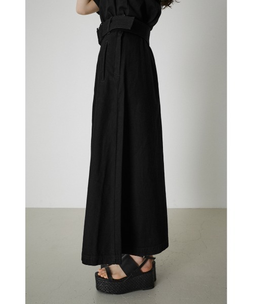 AZUL by moussy（アズールバイマウジー）の「WRAP FLARE DENIM SKIRT/ラップフレアーデニムスカート（デニムスカート・レディース・ワンウォッシュ/ブラック・MEDIUM/SMALL）」の7枚目の写真