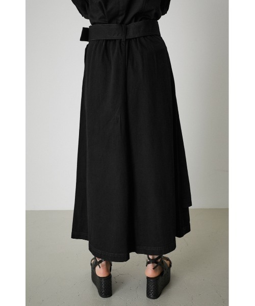 AZUL by moussy（アズールバイマウジー）の「WRAP FLARE DENIM SKIRT/ラップフレアーデニムスカート（デニムスカート・レディース・ワンウォッシュ/ブラック・MEDIUM/SMALL）」の8枚目の写真