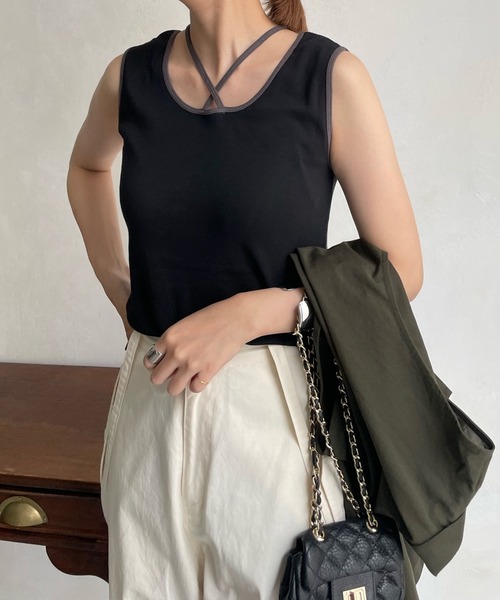 DouDou（ドゥドゥ）の「AW 配色2WAYタンク（タンクトップ・レディース・ブラック/ベージュ/オフホワイト・FREE）」の3枚目の写真