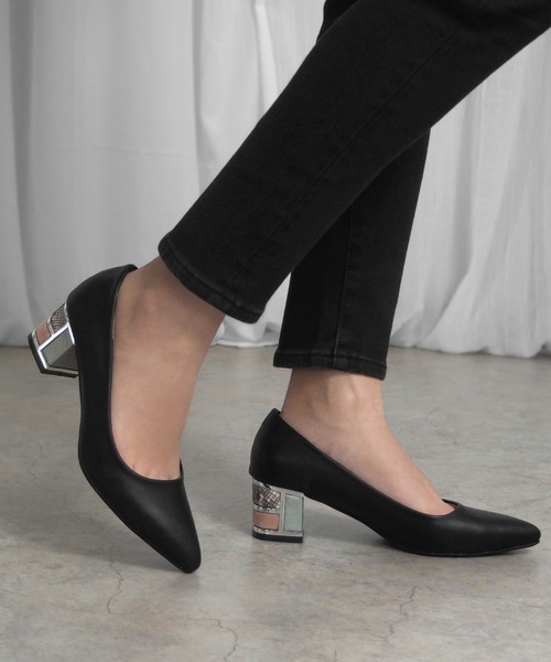 alala(アララ)の「ブロックヒールポインテッド(パンプス・レディース・ブラック/パープル/オレンジ/グレイッシュベージュ/グリーン/アイボリー系1/ブラック系1・S/M/L/LL)」の3枚目の写真