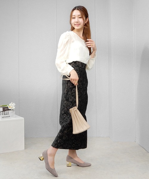 alala(アララ)の「ブロックヒールポインテッド(パンプス・レディース・ブラック/パープル/オレンジ/グレイッシュベージュ/グリーン/アイボリー系1/ブラック系1・S/M/L/LL)」の13枚目の写真