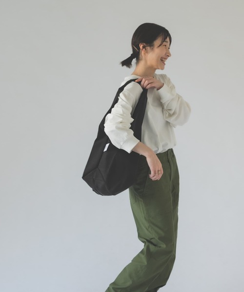 URBAN RESEARCH DOORS（アーバンリサーチドアーズ）の「DOORS LIVING PRODUCTS　ショッパーバッグ（エコバッグ/サブバッグ・レディース・ブラック/モカ・-）」の22枚目の写真