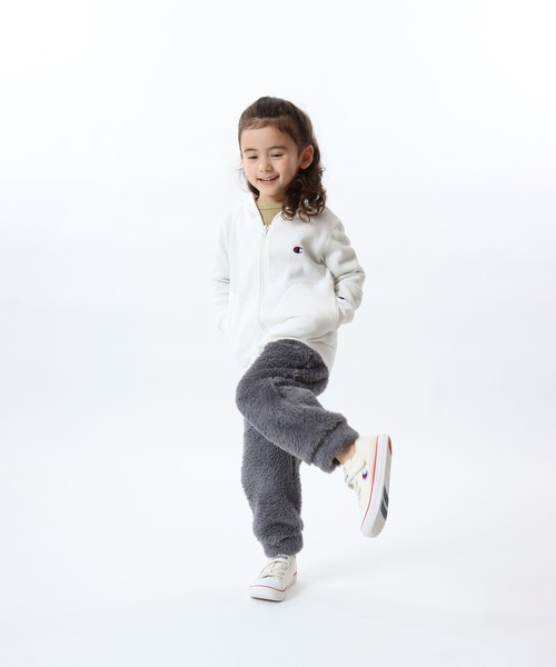 Champion（チャンピオン）の「【Champion/チャンピオン】キッズ ベーシック ジップフーデッドシャツ（パーカー・キッズ・ベージュ/ブラック/チャコール/オフホワイト/ネイビー・120/140/100/130/160/150/110）」の2枚目の写真