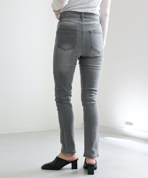 ap retro(アプレトロ)の「ストレッチタイトデニムPT(デニムパンツ・レディース・ブルー/インディゴブルー/ブラック・SMALL/MEDIUM/LARGE)」の8枚目の写真