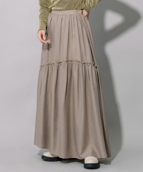 Munich（ミューニック）の「レーヨンポリエステルビエラティアードマキシスカート（スカート・レディース・ブラック/ベージュ/ネイビー・S/M/XS）」の3枚目の写真