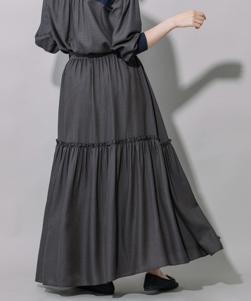 Munich（ミューニック）の「レーヨンポリエステルビエラティアードマキシスカート（スカート・レディース・ブラック/ベージュ/ネイビー・S/M/XS）」の10枚目の写真