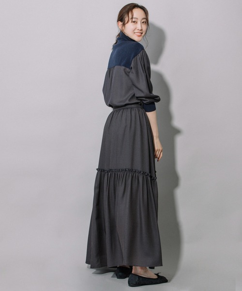 Munich（ミューニック）の「レーヨンポリエステルビエラティアードマキシスカート（スカート・レディース・ブラック/ベージュ/ネイビー・S/M/XS）」の5枚目の写真