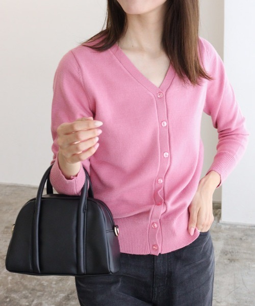 Pierrot（ピエロ）の「プレミアムカシミヤタッチカーディガン（カーディガン/ボレロ・レディース・ブラック/ピンク/アイボリー/モカ/オレンジ系その他/ロイヤルブルー/ネイビー/チャコール/ブルー/ブラウン/ライトグレー/ベビーピンク/グリーン系その他/ブルー系その他/ブラウン系・M/L/LL/3L）」の13枚目の写真