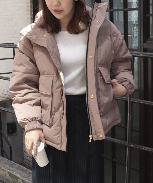 fredy emue（フレディエミュ）の「オーバーサイズダウンコート（ダウンジャケット/コート・レディース・ライトグレー/ブラック/パープル/ブラウン・38）」の5枚目の写真