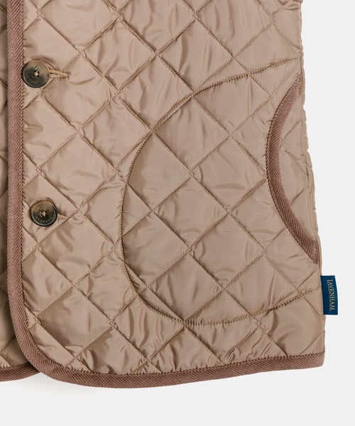 LAVENHAM(ラベンハム)の「Barton Womens 22 Rc / バートン ウィメンズ(ベスト・レディース・ネイビー/ベージュ系その他/ブラック/ベージュ系その他2/オフホワイト/オリーブ/パープル/ベージュ系その他5・8/10/14/16/6/12)」の22枚目の写真