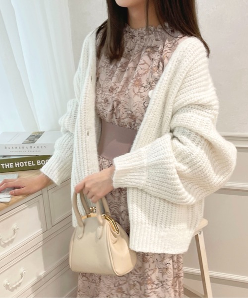 apres jour(アプレジュール)の「起毛畦ニットカーディガン【ZOZOTOWN限定アイテム】(カーディガン/ボレロ・レディース・オフホワイト/サックスブルー/ピンク/アイボリー・フリー/X-LARGE)」の5枚目の写真