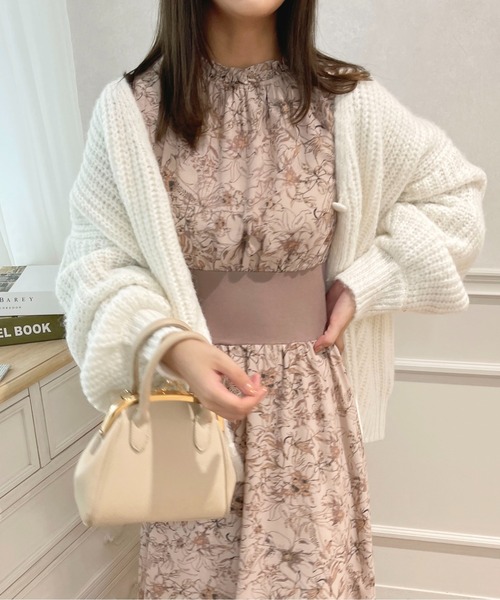 apres jour(アプレジュール)の「起毛畦ニットカーディガン【ZOZOTOWN限定アイテム】(カーディガン/ボレロ・レディース・オフホワイト/サックスブルー/ピンク/アイボリー・フリー/X-LARGE)」の9枚目の写真