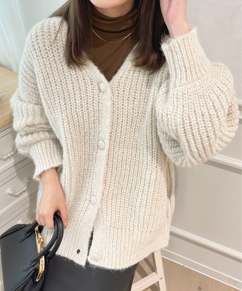 apres jour(アプレジュール)の「起毛畦ニットカーディガン【ZOZOTOWN限定アイテム】(カーディガン/ボレロ・レディース・オフホワイト/サックスブルー/ピンク/アイボリー・フリー/X-LARGE)」の14枚目の写真