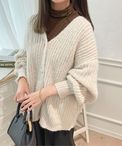 apres jour(アプレジュール)の「起毛畦ニットカーディガン【ZOZOTOWN限定アイテム】(カーディガン/ボレロ・レディース・オフホワイト/サックスブルー/ピンク/アイボリー・フリー/X-LARGE)」の15枚目の写真