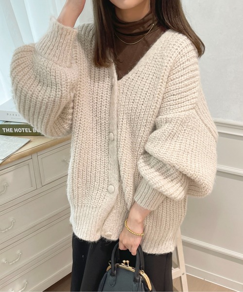 apres jour(アプレジュール)の「起毛畦ニットカーディガン【ZOZOTOWN限定アイテム】(カーディガン/ボレロ・レディース・オフホワイト/サックスブルー/ピンク/アイボリー・フリー/X-LARGE)」の16枚目の写真