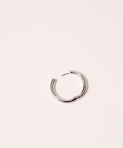 novice(ノーヴィス)の「【novice】Ring Hoop Pierce(ピアス(両耳用)・レディース・シルバー/ゴールド・FREE)」の4枚目の写真