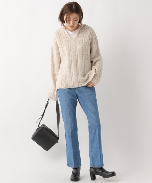 A part by（アパートバイ）の「【S/Mサイズ展開】フレアデニムパンツ（デニムパンツ・レディース・ネイビー/ブルー・SMALL/MEDIUM）」の5枚目の写真