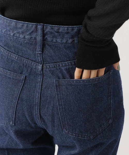 A part by（アパートバイ）の「【S/Mサイズ展開】フレアデニムパンツ（デニムパンツ・レディース・ネイビー/ブルー・SMALL/MEDIUM）」の14枚目の写真