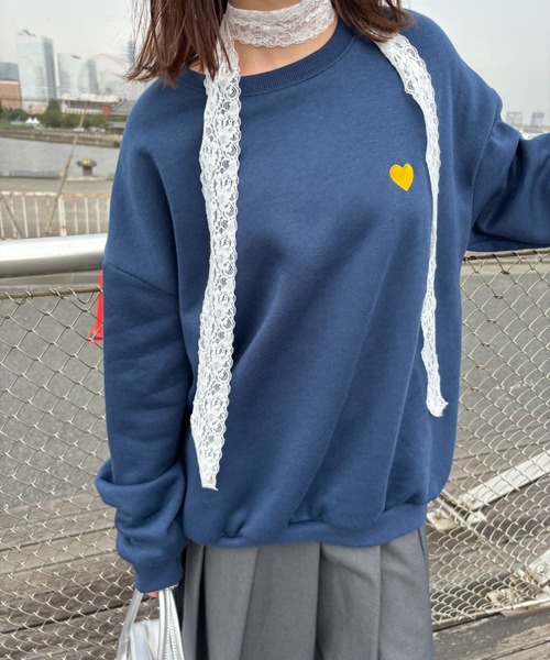 Birthday room(バースデイルーム)の「【サイズ展開あり】ハート刺繍トレーナー/スウェットシャツ(スウェット・レディース・ネイビー/ナチュラル/グレー/チャコールグレー・FREE/SMALL)」の8枚目の写真