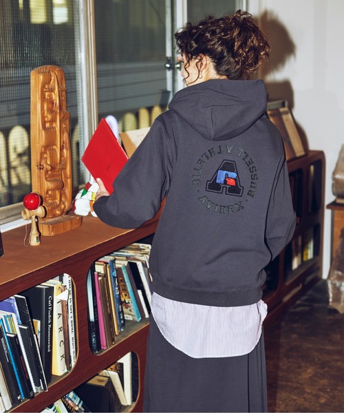 Russell Athletic（ラッセルアスレティック）の「【RUSSELL ATHLETIC × AVIREX】Women's PULL-OVER PARKA/ ウィメンズ プルオーバーパーカー（パーカー・レディース・ブルー系その他3/グレー/ブラック・F）」の6枚目の写真