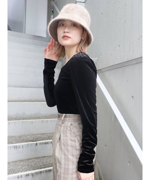 MURUA（ムルーア）の「パワショルベロアトップス（Tシャツ/カットソー・レディース・ブラック/ブルー・FREE）」の7枚目の写真