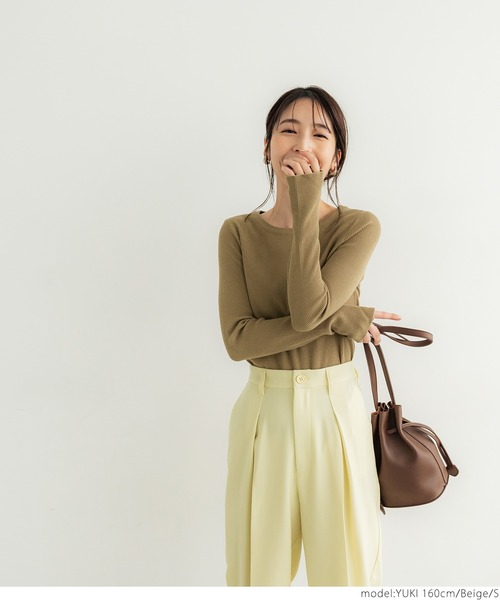 coca(coca)(コカ)の「中肉厚クルーネックリブニット(ニット/セーター・レディース・ベージュ/ライトブルー・S/M/L)」の11枚目の写真